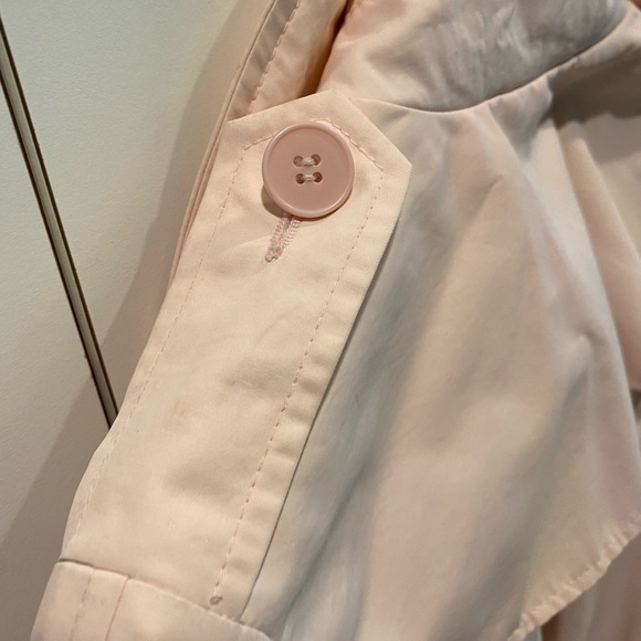 Light pink Irving Samuel trench coat with belt from around the 1770s-1980s - Picture 6 of 7